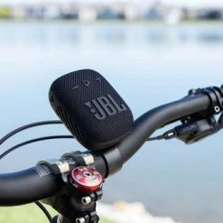 JBL WIND S3 - Draadloze Bluetooth Remote Controller - Fiets - Scooter - Met Docking Station 23 JBL WIND S3 - Draadloze Bluetooth Remote Controller - Fiets - Scooter - Met Docking Station -70Mai SHOP 550x340 2