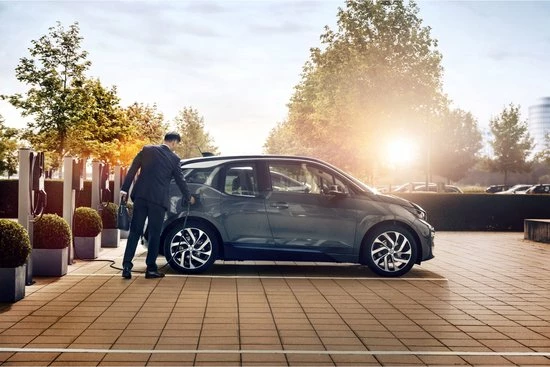 Webasto Pure | 22 KW | Zwart | 4,5 Meter Vaste Kabel 6 Webasto Pure | 22 KW | Zwart | 4,5 Meter Vaste Kabel - Image 4