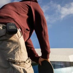 JBL WIND S3 - Draadloze Bluetooth Remote Controller - Fiets - Scooter - Met Docking Station 18 JBL WIND S3 - Draadloze Bluetooth Remote Controller - Fiets - Scooter - Met Docking Station -70Mai SHOP 550x687